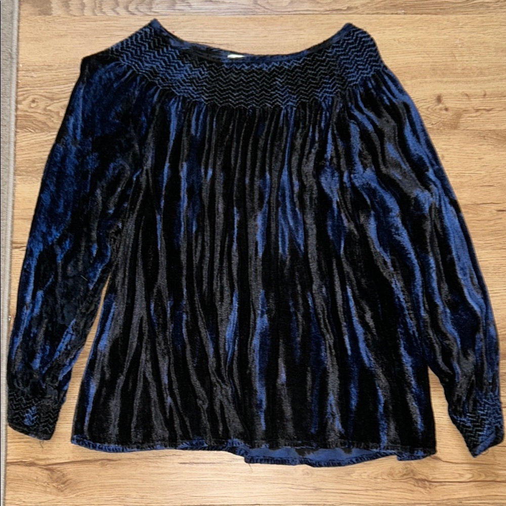Velvet Off-Shoulder Top in Black and Blue